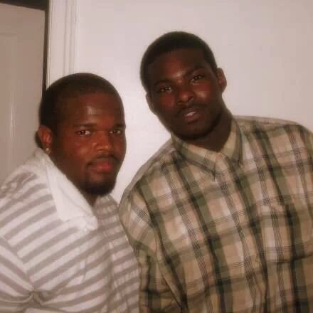 RIP TO ALL THE REAL NIGGAS special S/O to C.R.E.A.M FREAKBOY & MONEY, if it aint sharp it aint shit, #teamlaker #teampisces #teamblackass