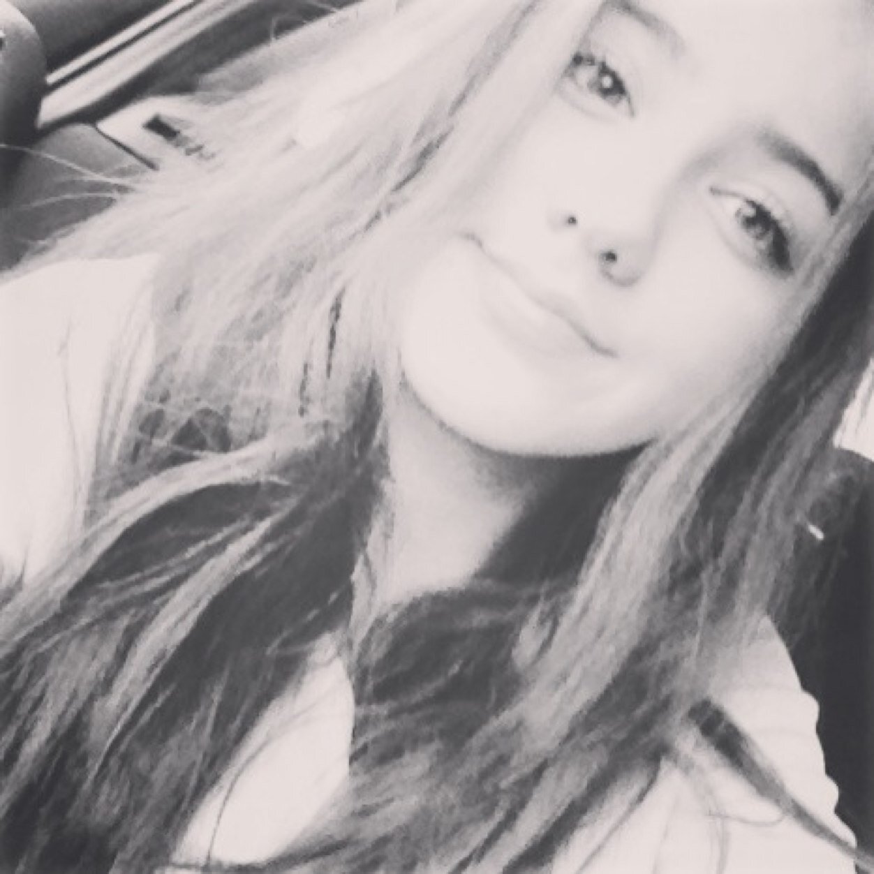 Insta: selin_somuncu / YOLO /love / turk / crazy/ flower power ! / yeah Loveya xG.