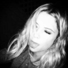 fcksdmi's profile picture. I'll just stay right here