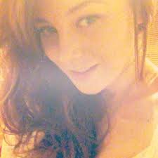 elviaarco892's profile picture. Un saludo tuyo me hizo conocerte, una sonrisa extranarte, un beso quererte.