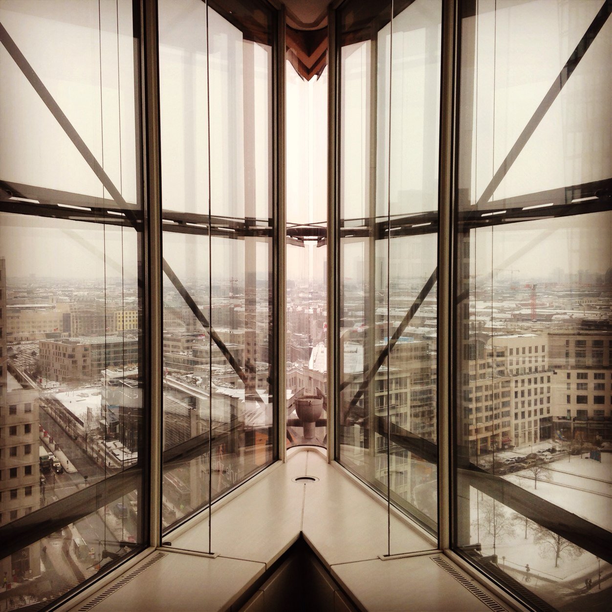 Berlin/Sofia SAP BI; Entrepreneur - sharing platform