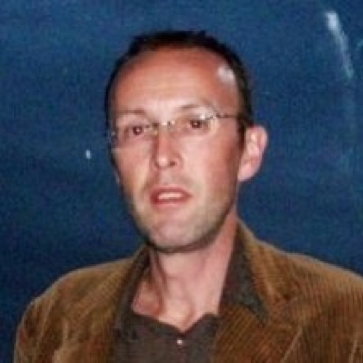 SimonDavis2's profile picture. 