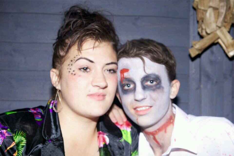 curtis_frosty's profile picture. love music, love drawing, love paramore, I love everyone who has been there for me