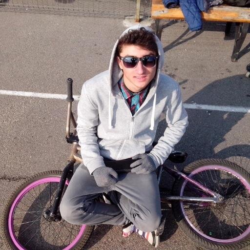 Baschet, pizza, bmx,prieteni