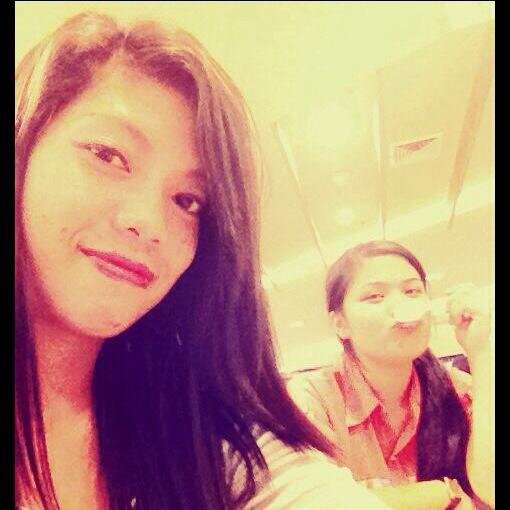 ambinrose's profile picture. a Future Graphic Artist, a funny person,  a jologs type, friendly etc..