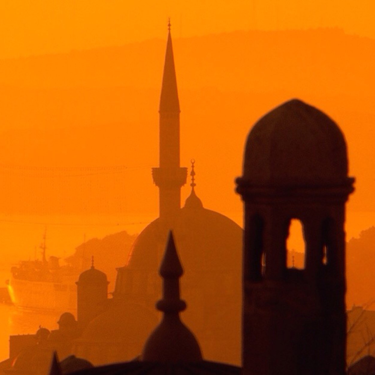 islam dini üzerine yaşamamız gereken her ne varsa , bizi takip eden insanlar'a faydalı olabilecek paylaşımlar yapmak adına kurulmuş bir okuldur. Mekteb-i İslam