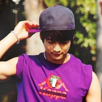 Choi Minho of SHINee here. #SMArtist @DestinyFameRp | Mention for a followback.