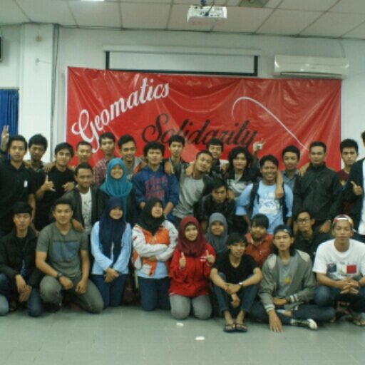 Unofficial Twitter of Geomatic Engineering 2012 UGM