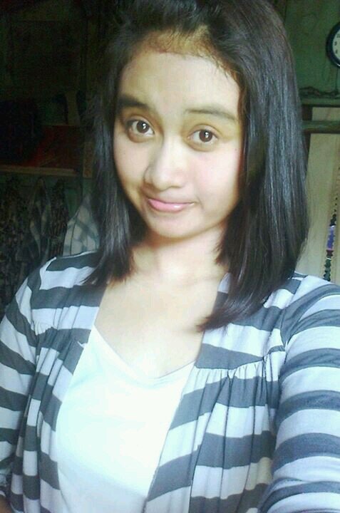 Yang lain bersandiwara , gue apa adanya :)