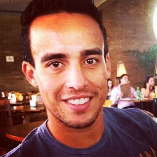 O Fã Clube OFICIAL do meio campo do São Paulo , @Jadson10_ , oficializado , seguido e reconhecido pelo jogador .