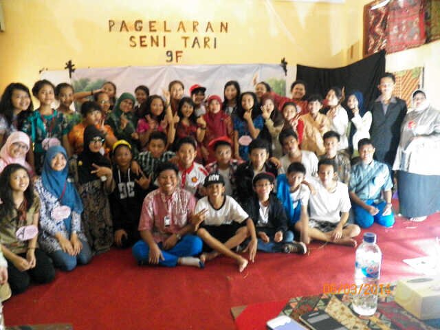 Rholas9F's profile picture. Alhamdulillah kita ber-38 lulus semua!