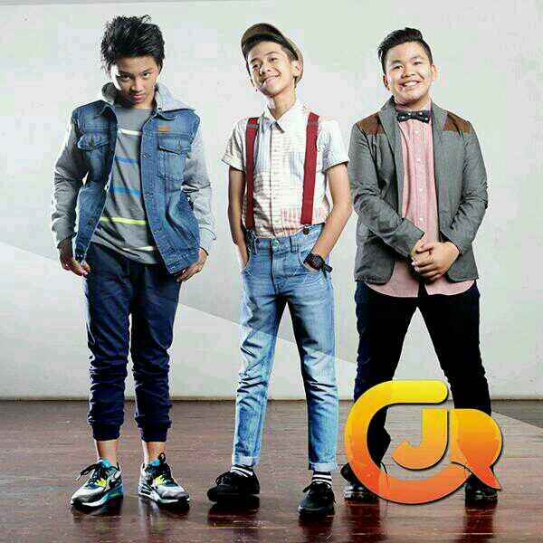 Member of CJR @alvaromaldini1 @teukuryzki99 @iqbaale | Management CJR @roymanella @patrickeffendy @INBEK @inbekplus | official @CJRisCJR | ig: @sahabatcomate_