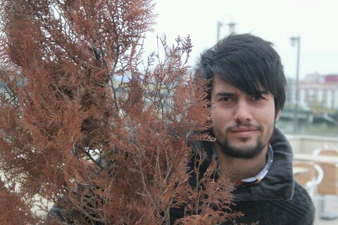 Erkeğin gücü;
Bir kadına vurunca değil, Bir kadına vurulunca
ortaya çıkar..!