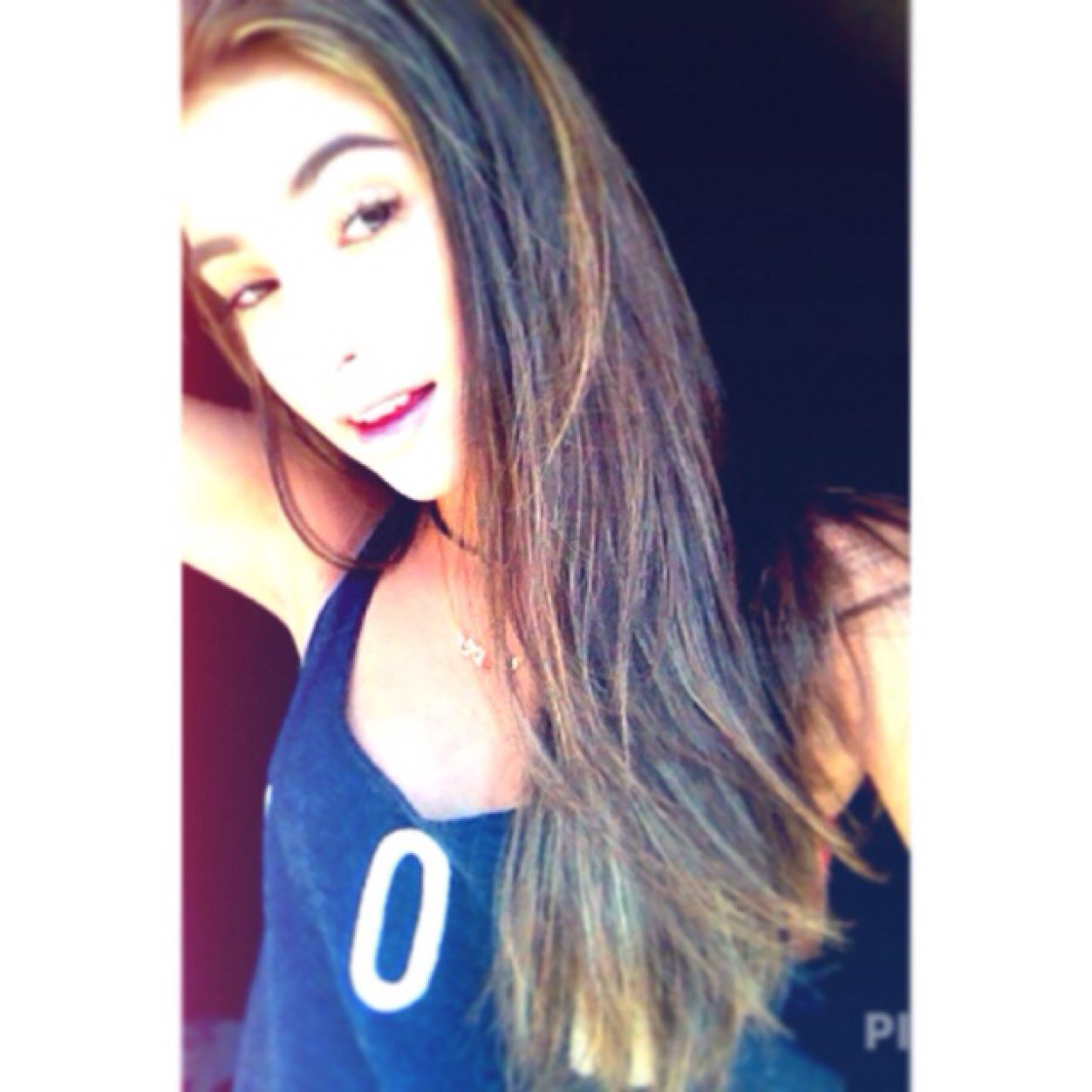 NiTonanni's profile picture. ela sonhava com o paraiso sempre que fechava os olhos