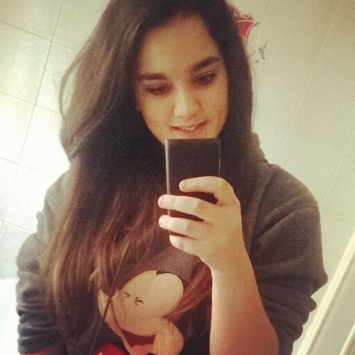 (belieberforever)my dream is to be a singer  and I'm italian :))) follow mee