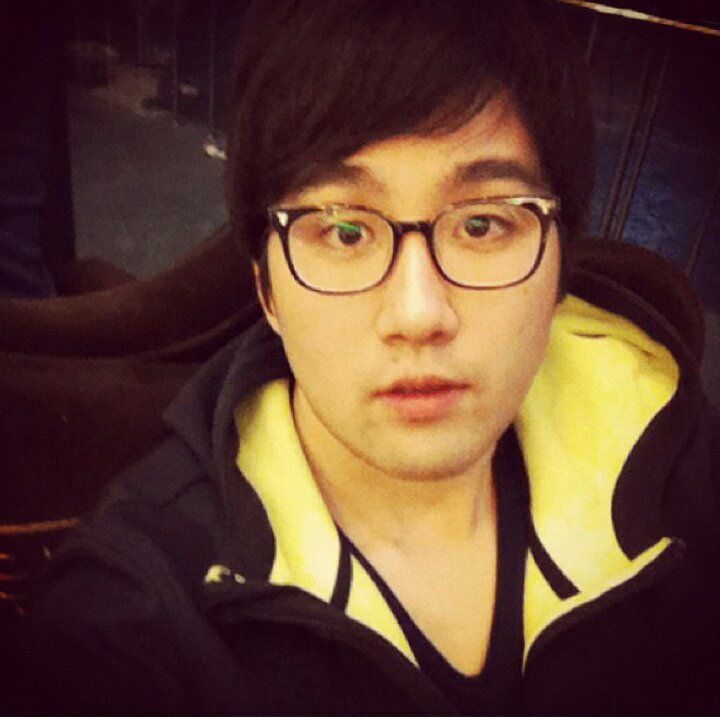 맞팔/following back/tennis/epl/mlb/YG/swimming/speak english/google/facebook/welcome! foreigner people who live in seoul!