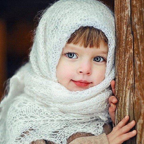 YasminaPfff's profile picture. Violoniste, guitariste et artiste d'abstraction.  Follow moi pour plus d'infos (lol)