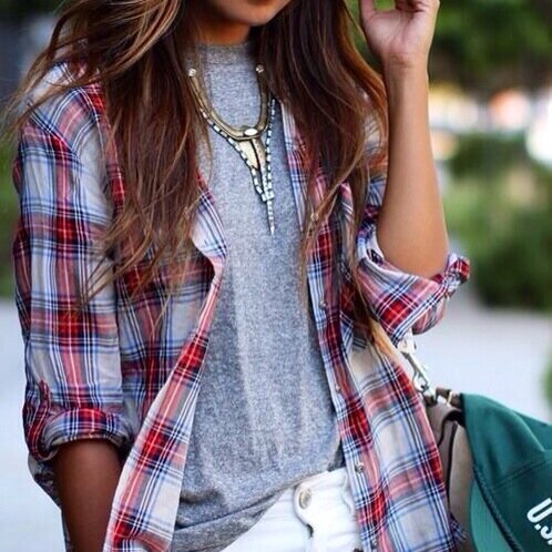 Beautiful clothes, jewelry, shoes, bags, & accessories to make you look like a rock star