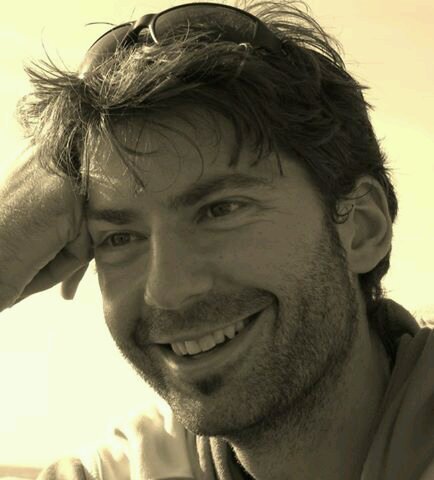 Entrenador de Fútbol. Málaga C.F. (7 temporadas), Vélez C.F.(3ª), Lucena C.F.(2ªB), Granada C.F, C.P. Granada 74 (3ª).Profesor Formación de Entrenadores CEDIFA