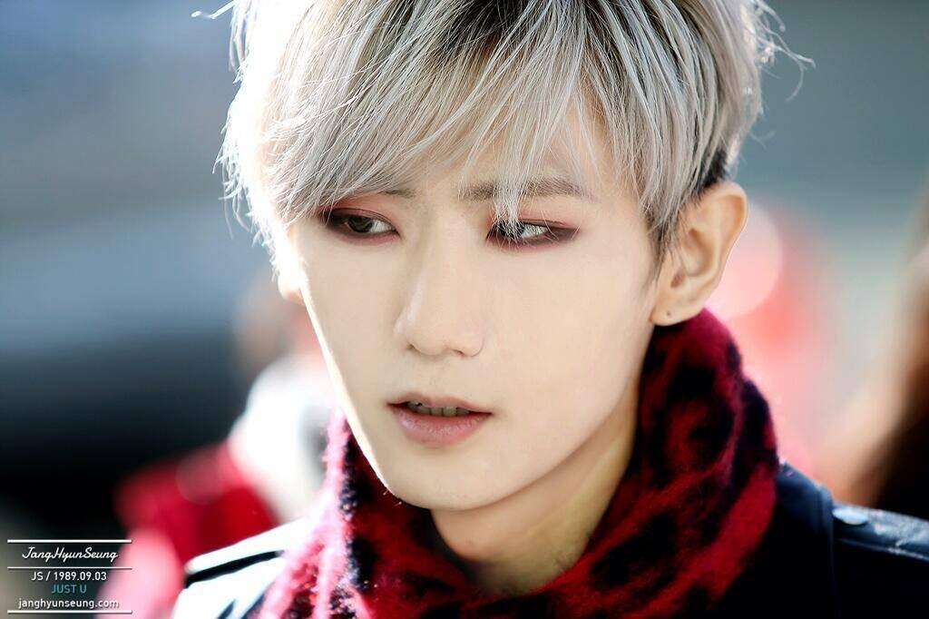 อันยองครับผมฮยอนซึง คนหล่อ ฟอลมาสิครับ มาคุยกับผมสิ ผมเป็นบอทเปิดใหม่