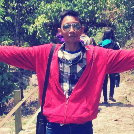 abdrochim32's profile picture. X-5 VOLTOEZ SMG