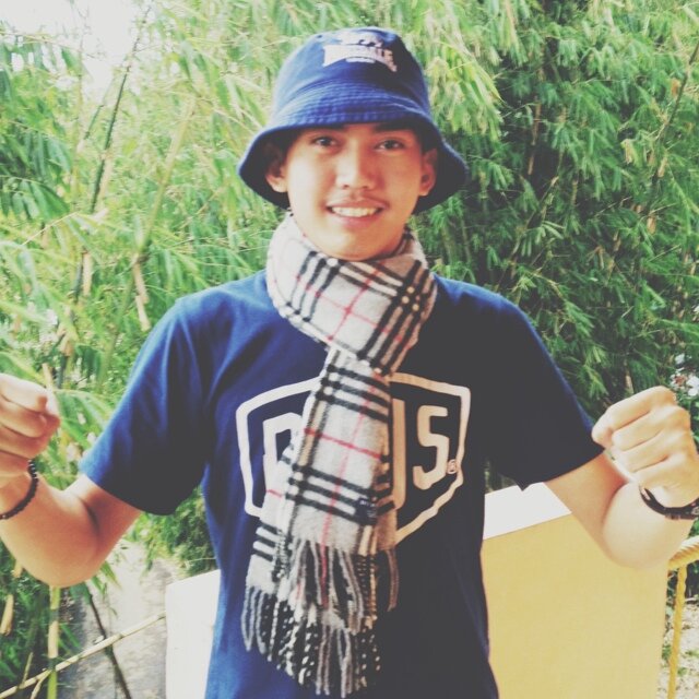 ivancungkring's profile picture. Keep smile | @bezztrondenim