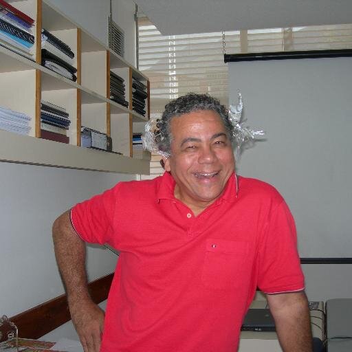 Venezolano, UCVista, Biólogo