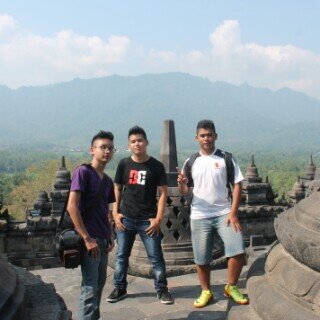 Us_LovekillZ's profile picture. Learn from Yesterday,Live for Today,Hope for Tomorrow !Andalkan Tuhan selalu :)                  Da Aku Mah Apa Atuh :D