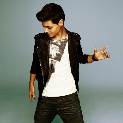 I'm spanglish. I have abrahamers, mojabragas, señorritas and girlfriends por one tubo. Any, te lof.