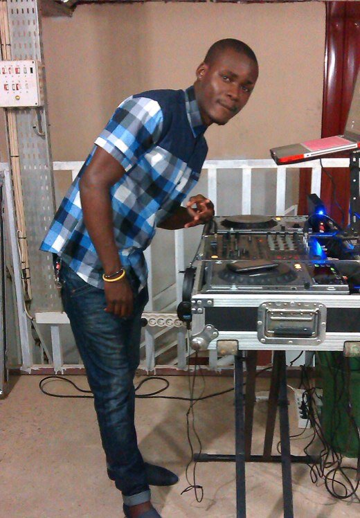 NovatoDJ's profile picture. 