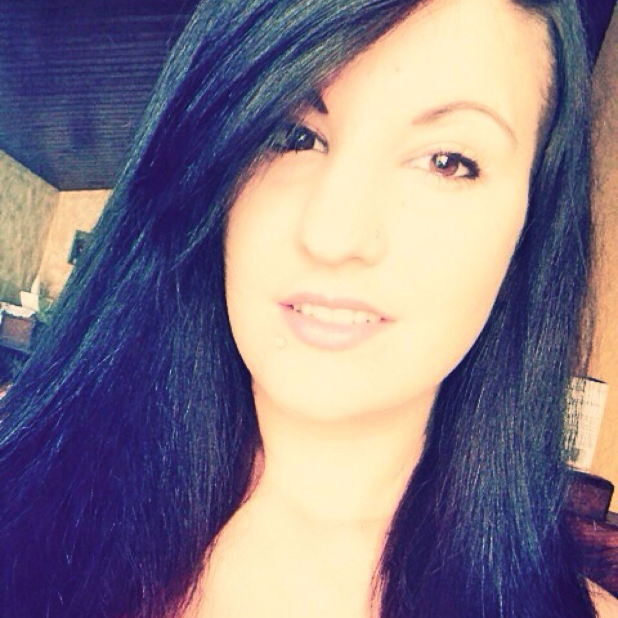 Embrasse la , dit lui que tu l'aime chaque jours , car si tu savais combien elle t'aimer .. Tu n'en reviendrais pas !