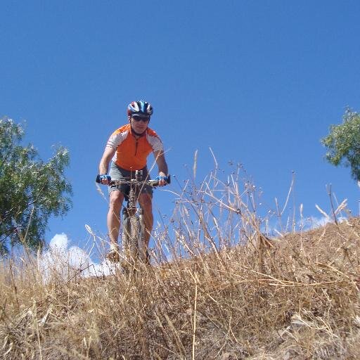 ANDEANBIKE(Trekking, Climbing, Mountainbike) Av.:Raymondy N°1379 - HUARAZ - ANCASH
Telf.:043-587481 - Cel.:944 923987 - RPM.:*653590