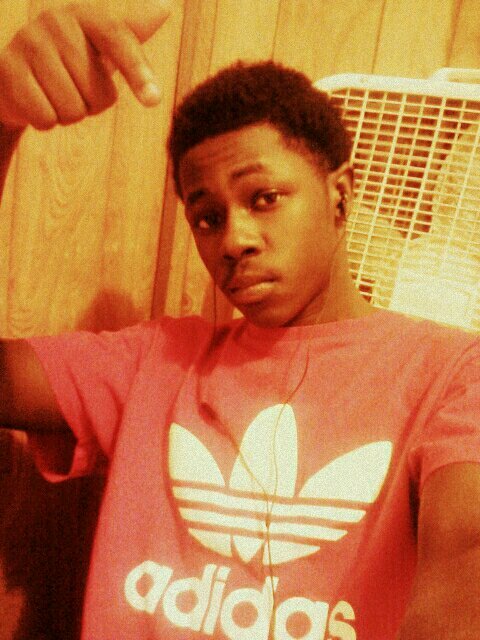 hard work earns easy money , hustle hard or go broke , giving up is not a option! #RIPJAPHET #PHETGANG #HEEMTEAM #teamlowlife #freeDeeLO&HK!