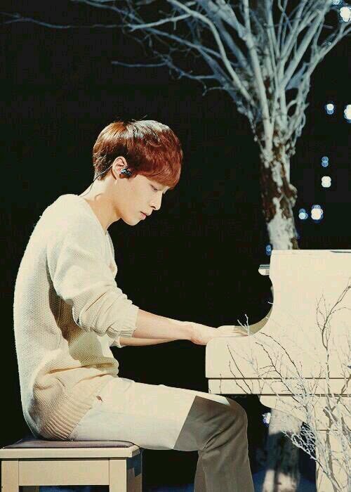 EXO Lay bot