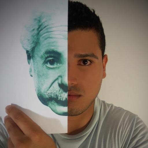 Diseñador/locutor/Fotógrafo/ Yo no dije nada ese fue el Twitter.