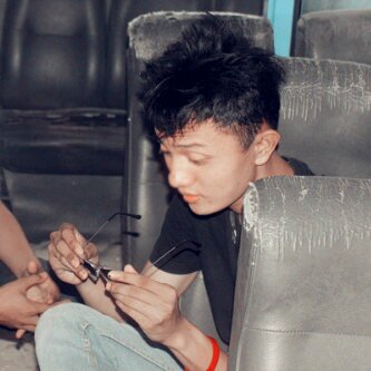 Bahagia itu kita yang ciptain bukan mereka ({}) Kita punya dunia kita sendiri untuk bahagia @Silvy_YP08 08052013 :*| Pin  23979E2D :)
