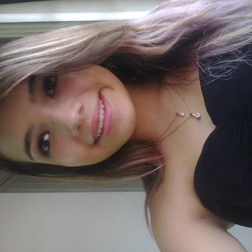 Namorando 
Baixinha Baixinha ♥♥