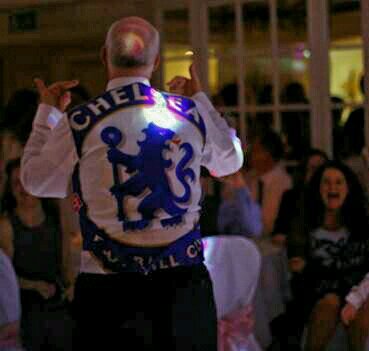 nigeldparry's profile picture. Marmite or Bovril - love 'em both. Chelsea and Muse through and through. For the amount of golf I play, I'm rubbish! Striving hard to become a Grumpy!