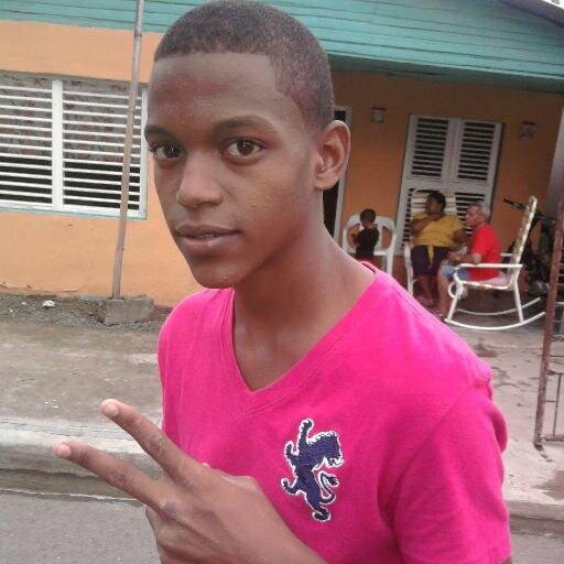soy un chico amante a la musica,,, totalmente