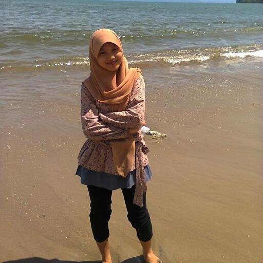 give thanks to Allah and to our prophet Muhammad Saw. and my parents. i was born at 16 april1996 in Padangsidimpuan..
FOLLOW ME :) and I will Foolback you