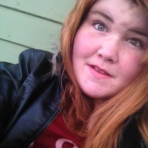 Sweetie, if you're going to be two faced, at least make one of them pretty :)