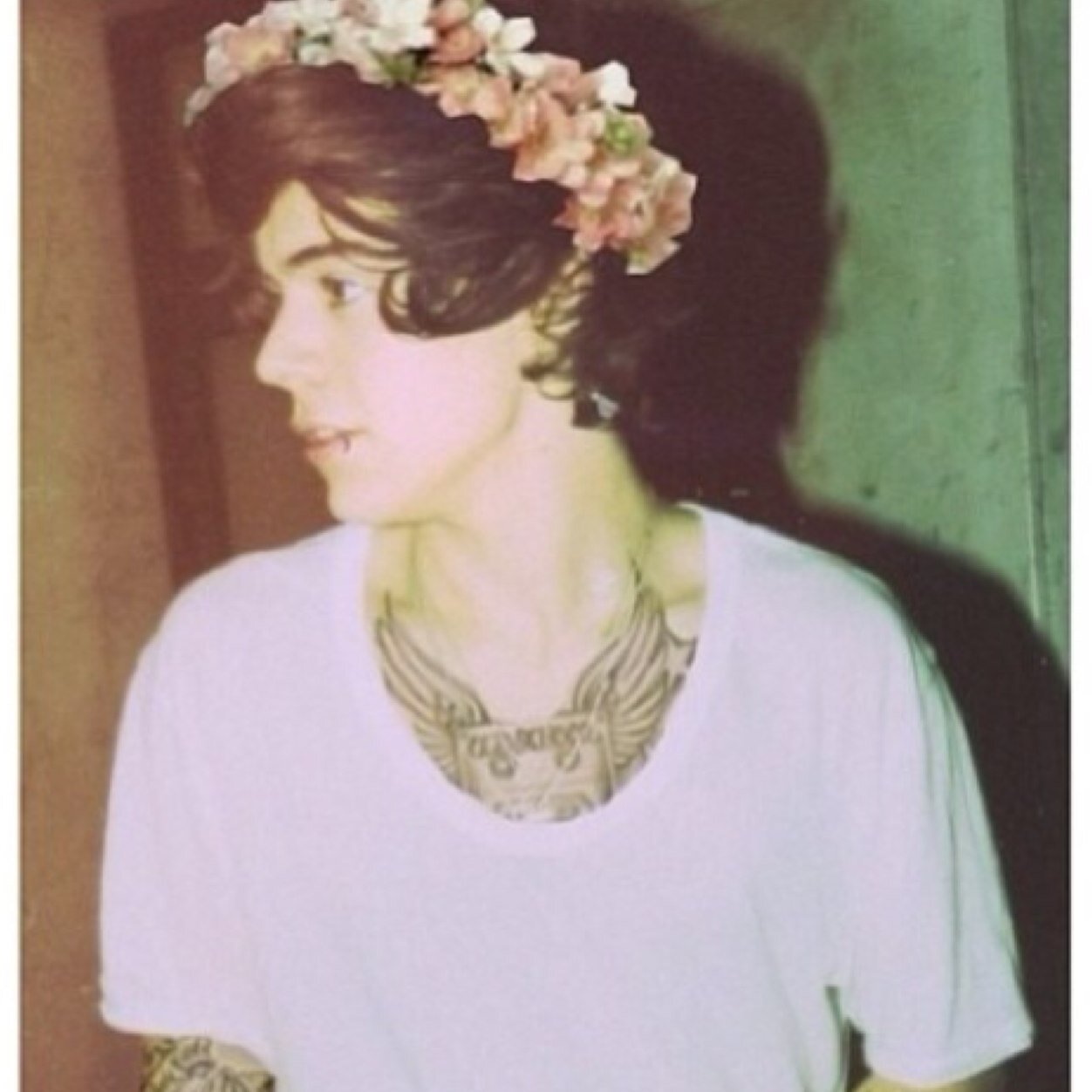 SlaveHxrry's profile picture. What is love? Something everyone longs for, but fears when it ends. | SexSlave |