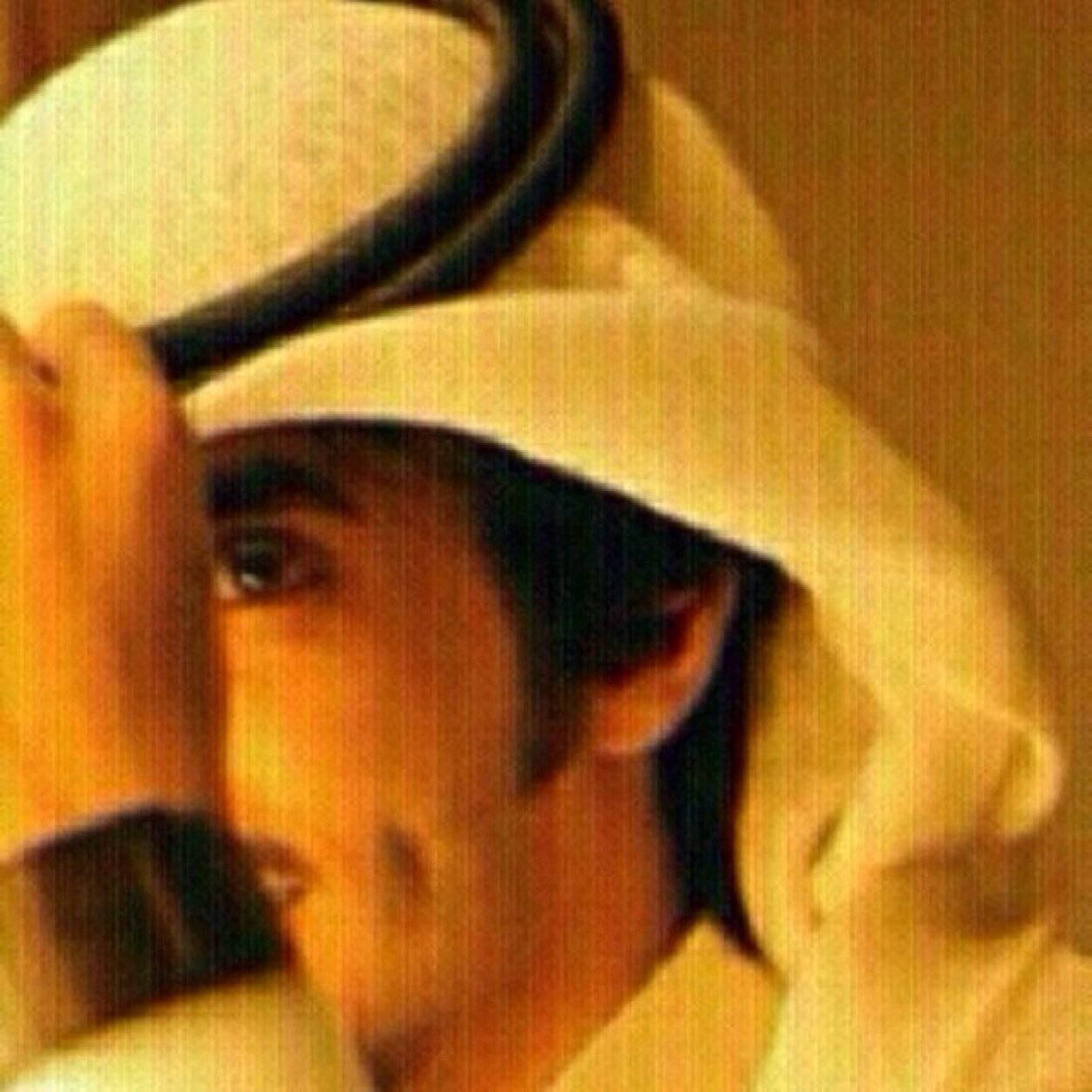 ‏﴿ قُلْ هُوَ اللَّهُ أَحَدٌ ۝ اللَّهُ الصَّمَدُ ۝ لَمْ يَلِدْ وَلَمْ يُولَدْ ۝ وَلَمْ يَكُنْ لَهُ كُفُوًا أَحَدٌ ۝ ﴾ ♡ ‎