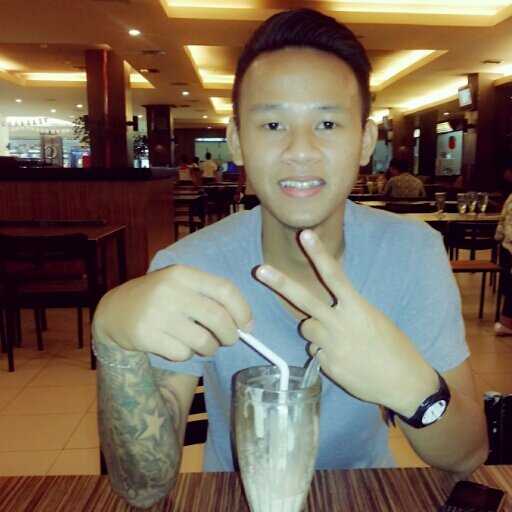 path : robert kwok
