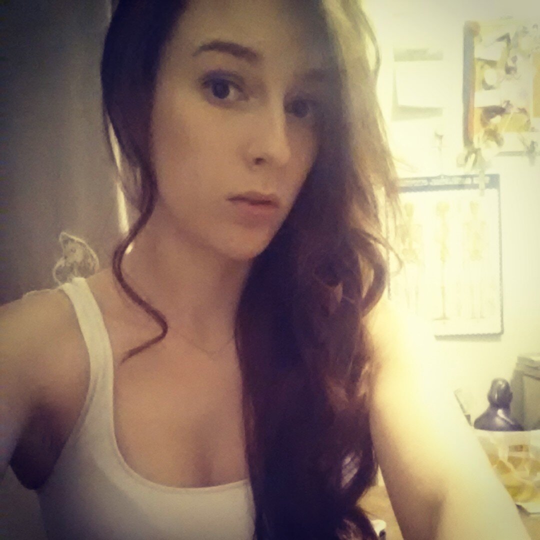 makesh1ftwings's profile picture. Sometimes I clean too much.