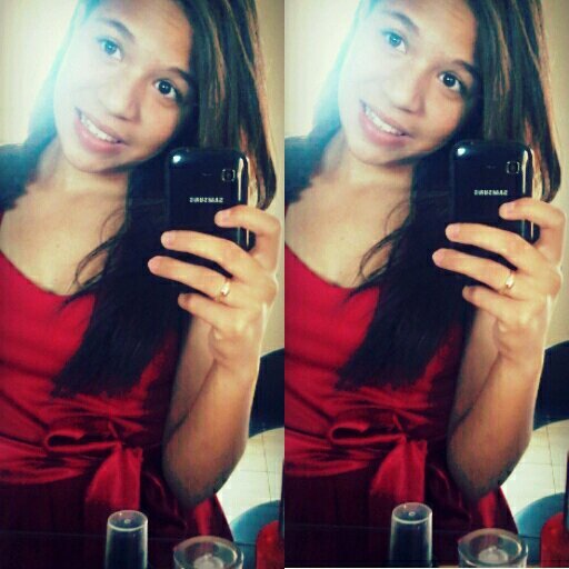 Sou uma menina muito legal adoro fazer novas amizades e amos meus verdadeiros amigos se te uma coissa que eu não adimito é F A L S I D A D E