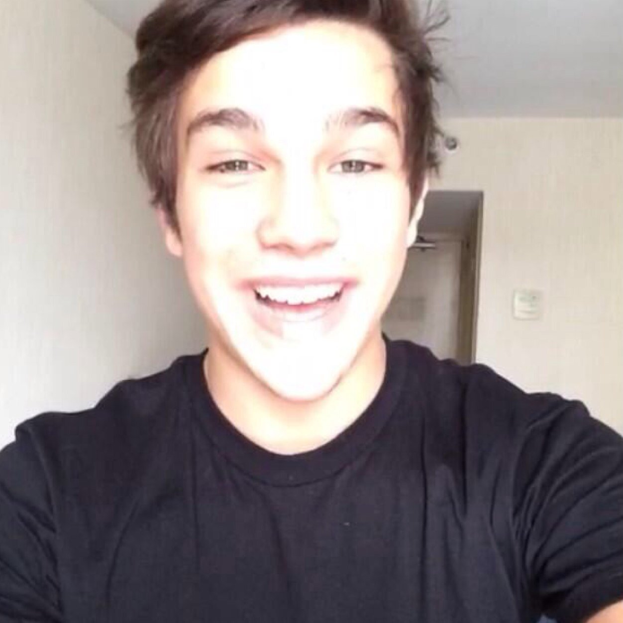 Follow me i am SOUNDER and MAHOMIE @VazquezSounds Follows me 09/07/13 and i want @AustinMahone to follow me