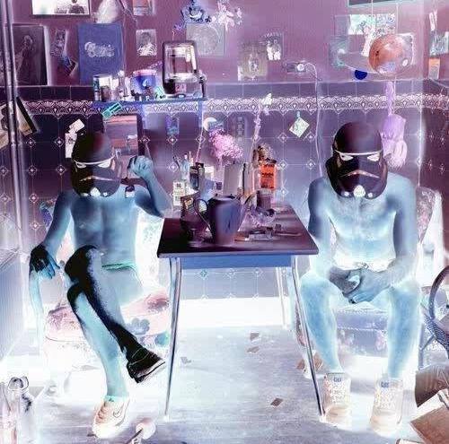 Techno duo project, founded & based in Berlin.  bookings/ management/ remix requests: thestolersberlin@gmail.com  https://t.co/6qPXM7Ijrh