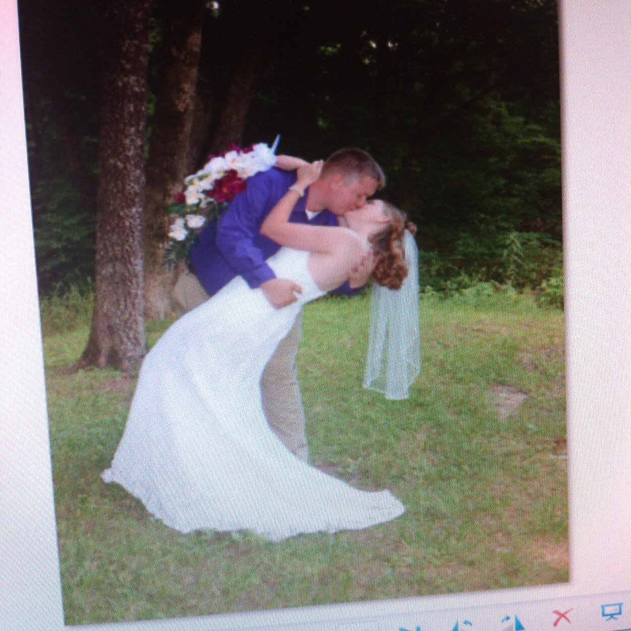 4th grade teacher, Program Director of the Van Buren after school program. Married with two amazing kids!