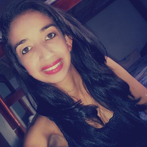 “Preocupe-se com quem vem e fica e não com quem vem e vai”  19anos http://t.co/L52OnjSk8C  https://t.co/BNVfaYMBz4